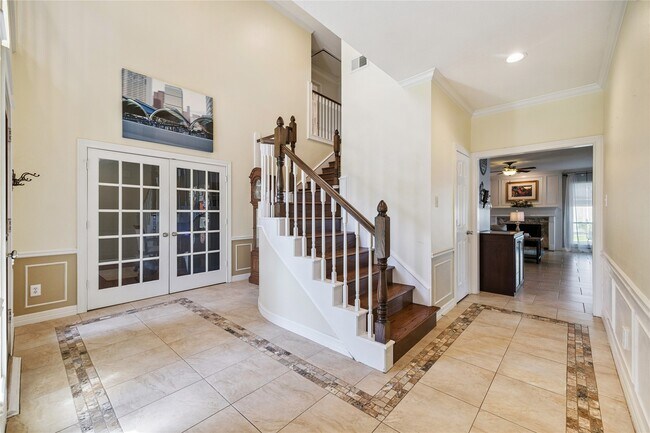 Photo - 1118 Sherfield Ridge Dr