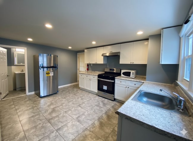 Building Photo - 300 Townsend St