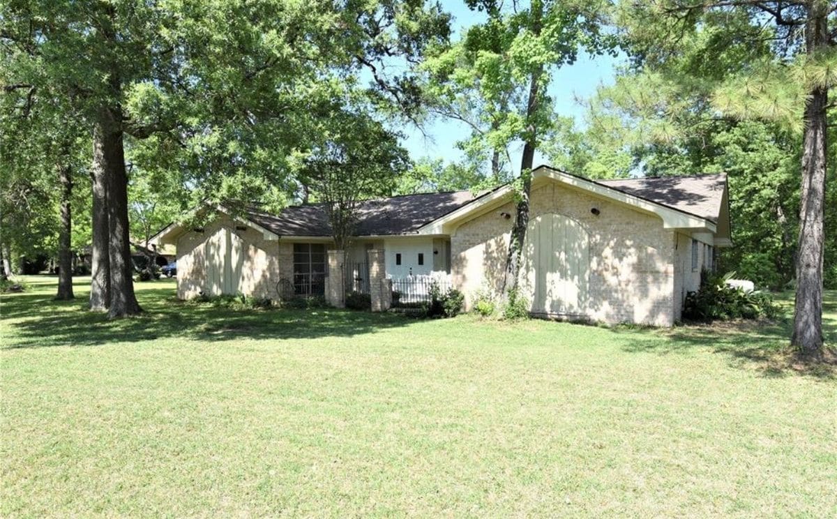 Photo - 126 Rollingwood St