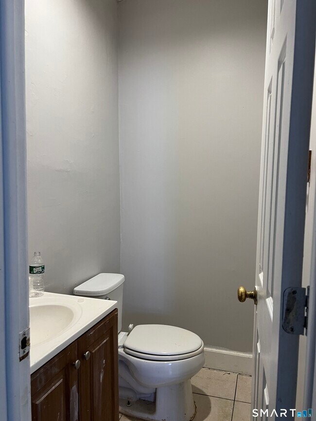 104 Mather St Unit 2nd floor