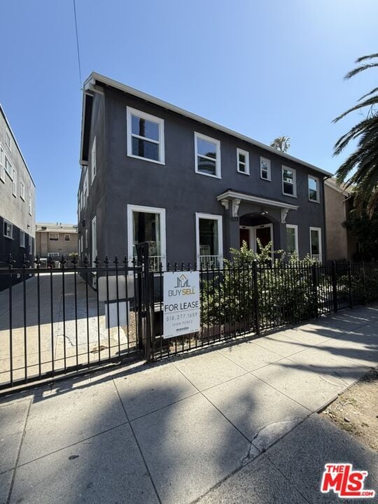 Building Photo - 5520 Franklin Ave Unit 1/2 Rental