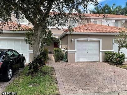 Building Photo - 3175 Antica St