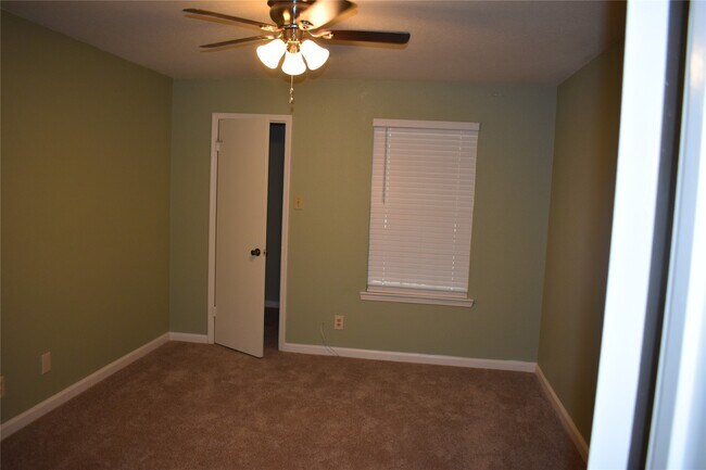 Photo - 9700 Leawood Blvd Unit 1702