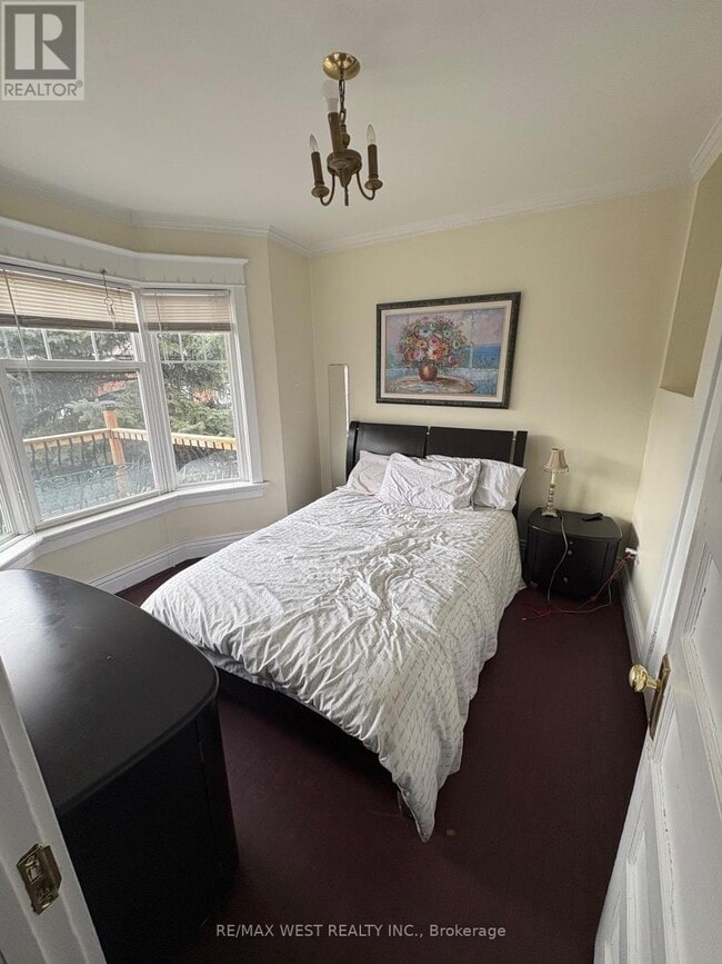 Photo - 87 Medland Crescent