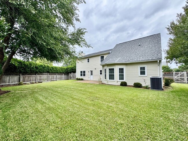 Photo - 4-Bedroom Home In Great Neck Meadows! Ready NOW!!! Fenced Backyard! HUGE Corner Lot! Dog Friendly!