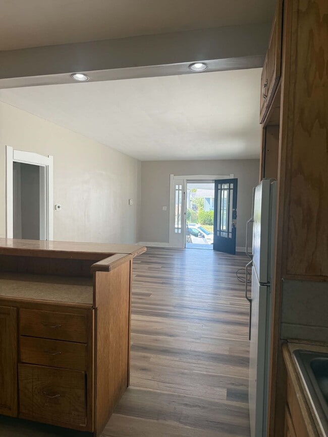 319 N 32nd St