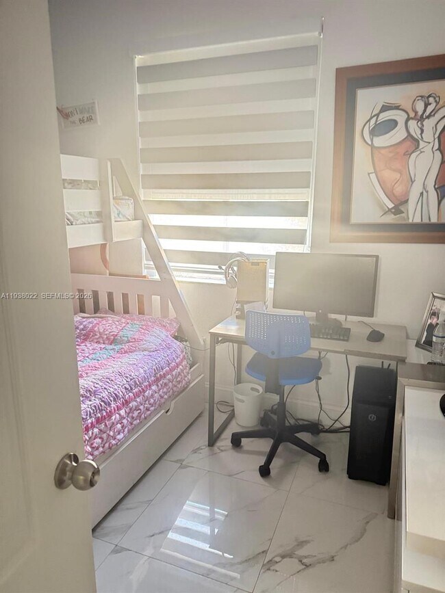 Photo - 7200 NW 177th St Unidad 1067