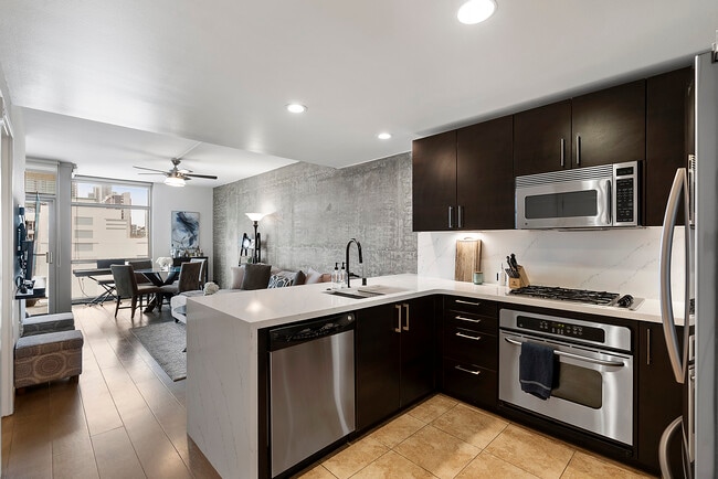 Photo - 800 The Mark Ln Unit 803