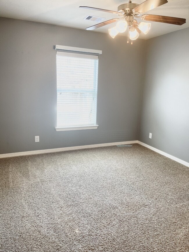 Building Photo - 11122 Barker Park Ct