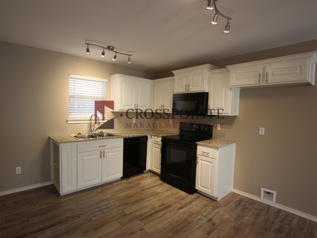 Photo - Tour Today: 2 Bedroom Town house for Rent in Lindale!