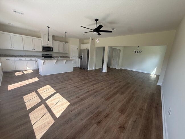 Photo - 152 boundary hall way