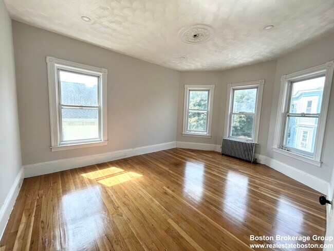 Photo - 22 Humphreys St