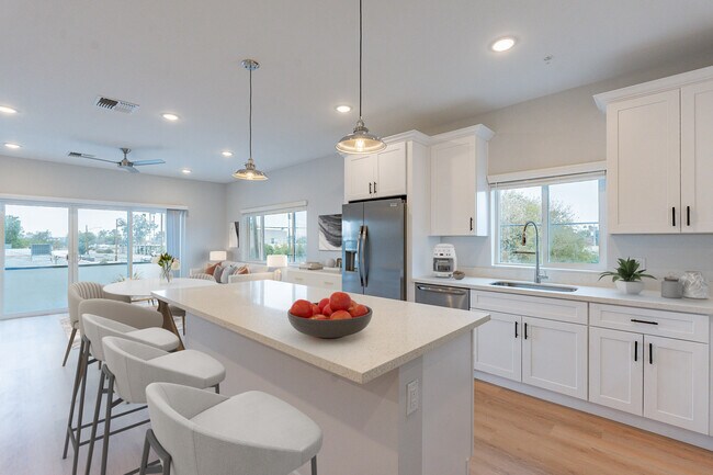 Photo - Halcyon on 18th St