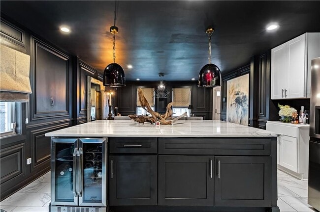 Photo - 1388 Willow Trail SW