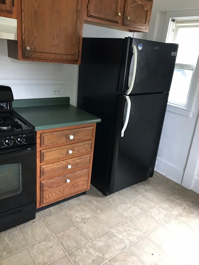 239 1/2 Main St
