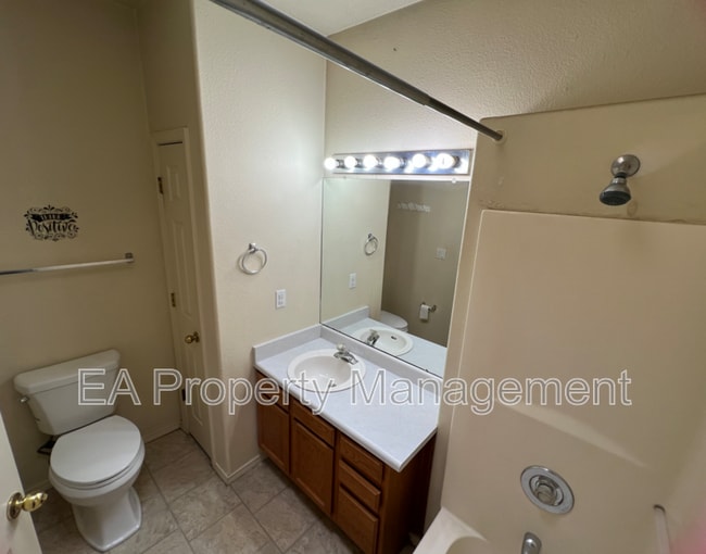 Photo - 10316 Gutierrez Rd NE