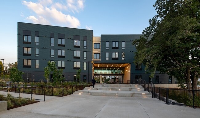 Building Photo - 5120 Salal St SE Unit #5120