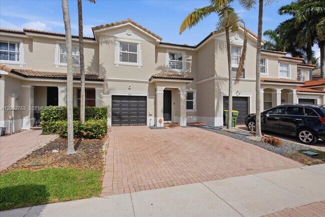 Photo - 976 NE 42nd Ave
