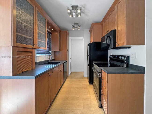 Photo - 2236 Jackson St Unidad 4