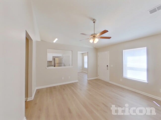 Photo - 217 Westport Dr