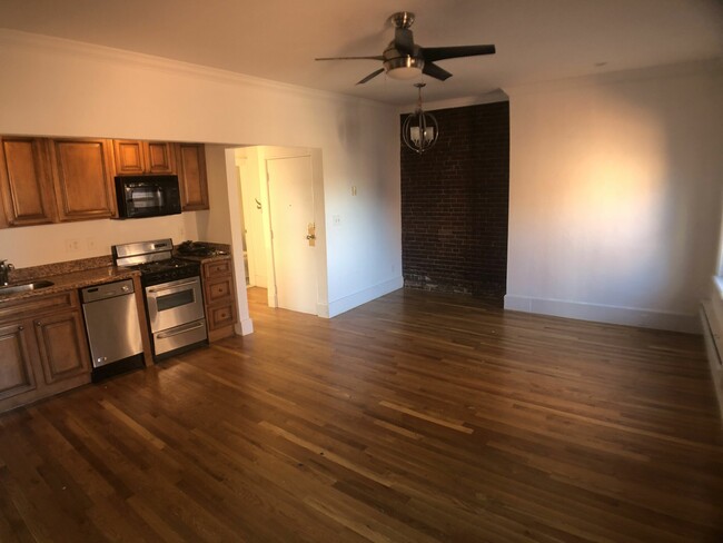 Photo - 48 Hereford St Condo Unit 4