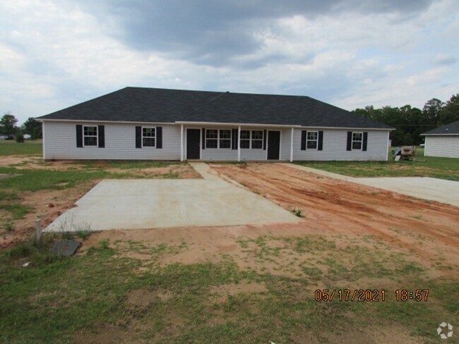 Building Photo - Close to Shaw AFB Rental