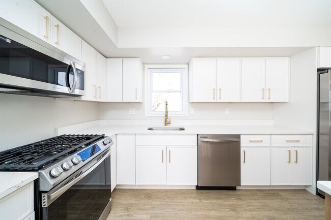 Photo - 77 Ivy St Unit 1