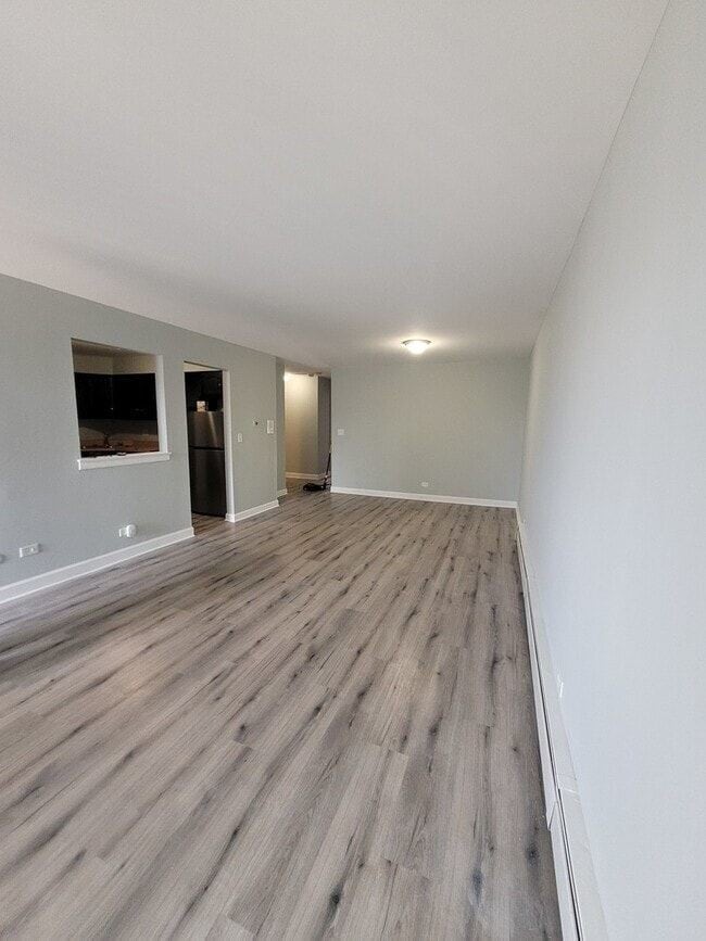 Building Photo - 157 S Gregory St Unit 14