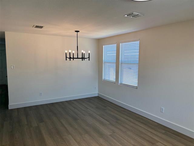 Photo - 803 Moss Glen Trail