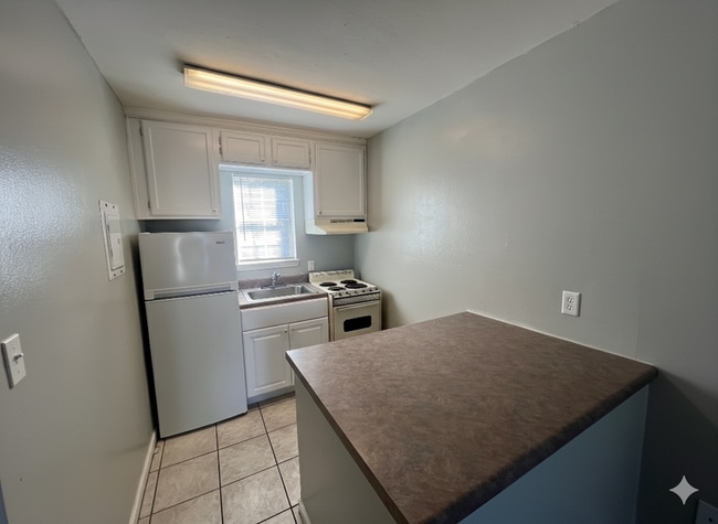 Photo - 115 Shell Ave SE