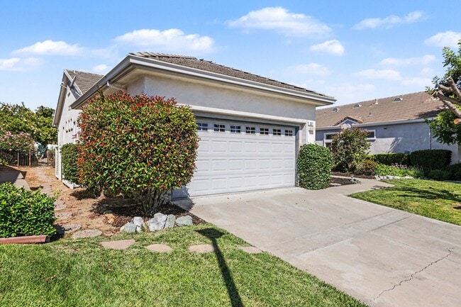 Photo - 337 Upton Pyne Dr
