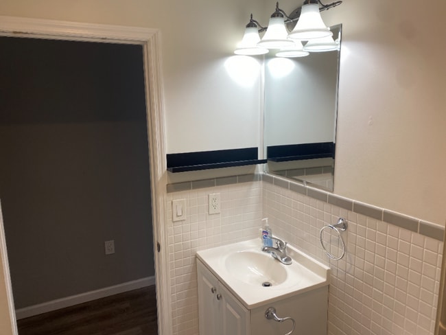 Photo - 110 Hasbrouck A Rd Unit 1 A