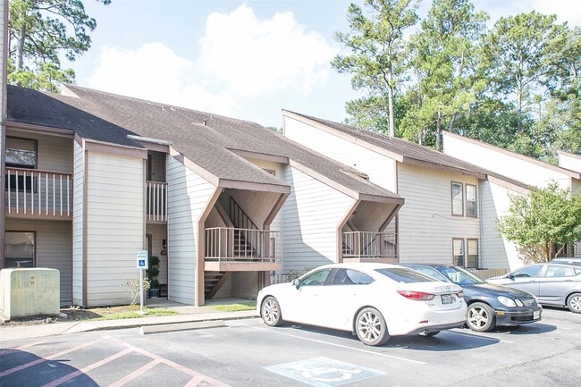 Building Photo - 12900 Walden Rd Unit 220B