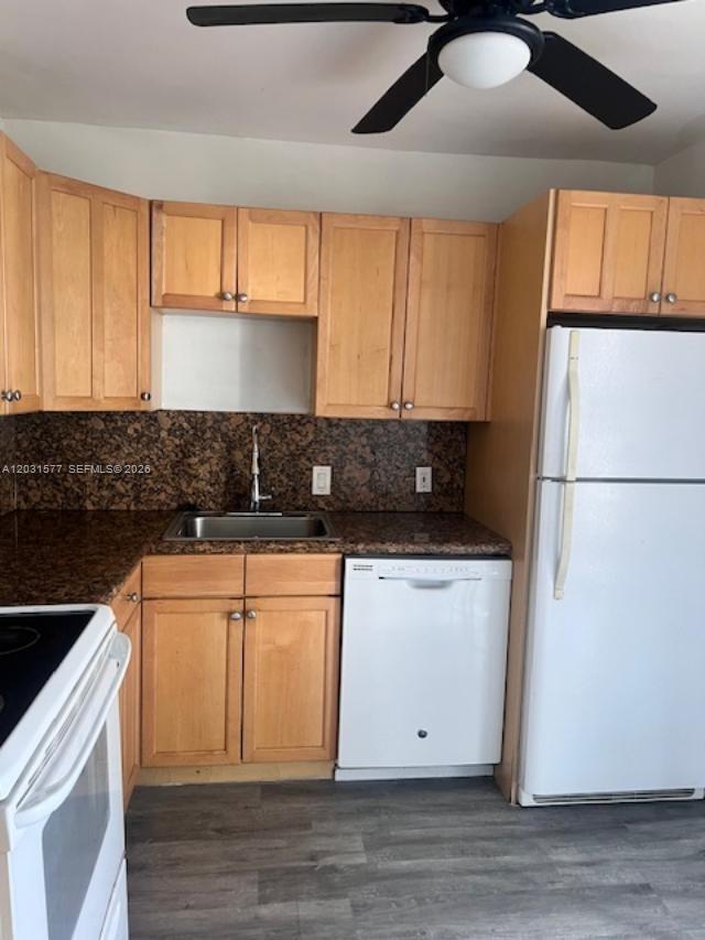 Photo - 3475 N Country Club Dr Unidad 204