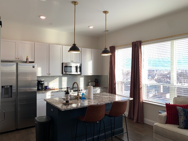 1079 N High St Unit 505