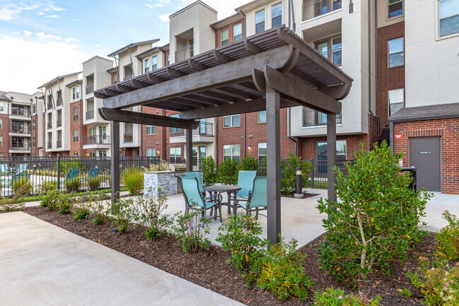The Luxe at Cedar Hill 55+ Active Adult