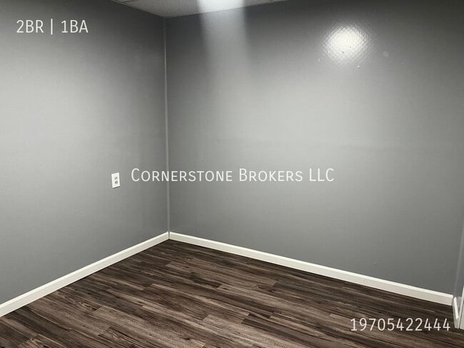 Photo - 213 E Edmunds St