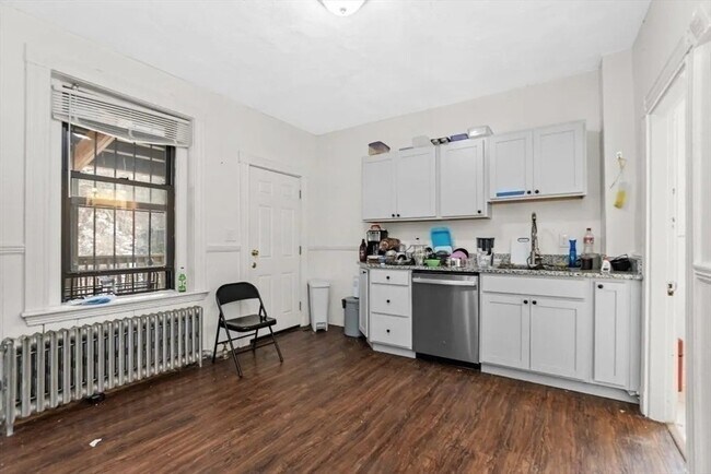 Photo - 868 Huntington Ave Unit 3