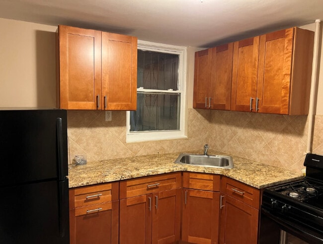 Photo - 22-16 94th St