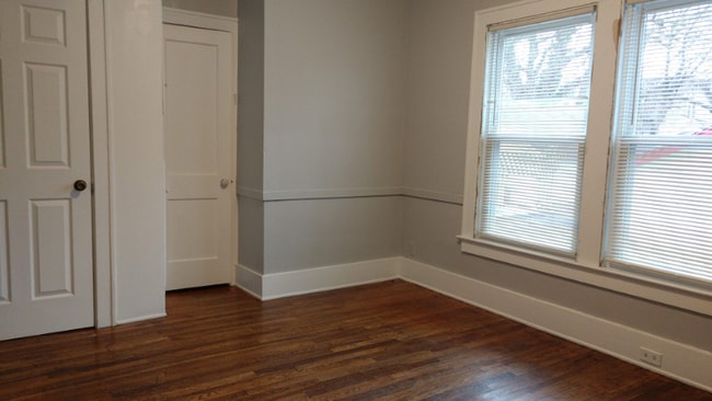 Photo - 1027 Underwood Ave SE