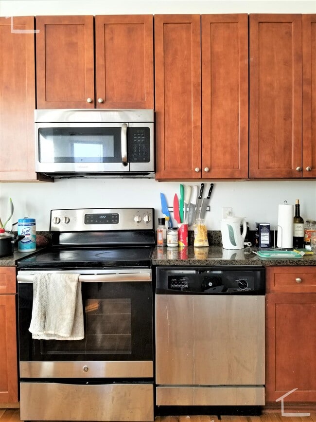 Photo - 168 Northampton St