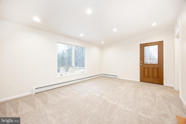 Photo - 5816 Upper Ridge Rd