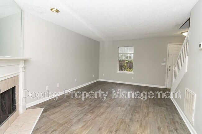 Photo - 2827 Dayton Blvd Unidad 3