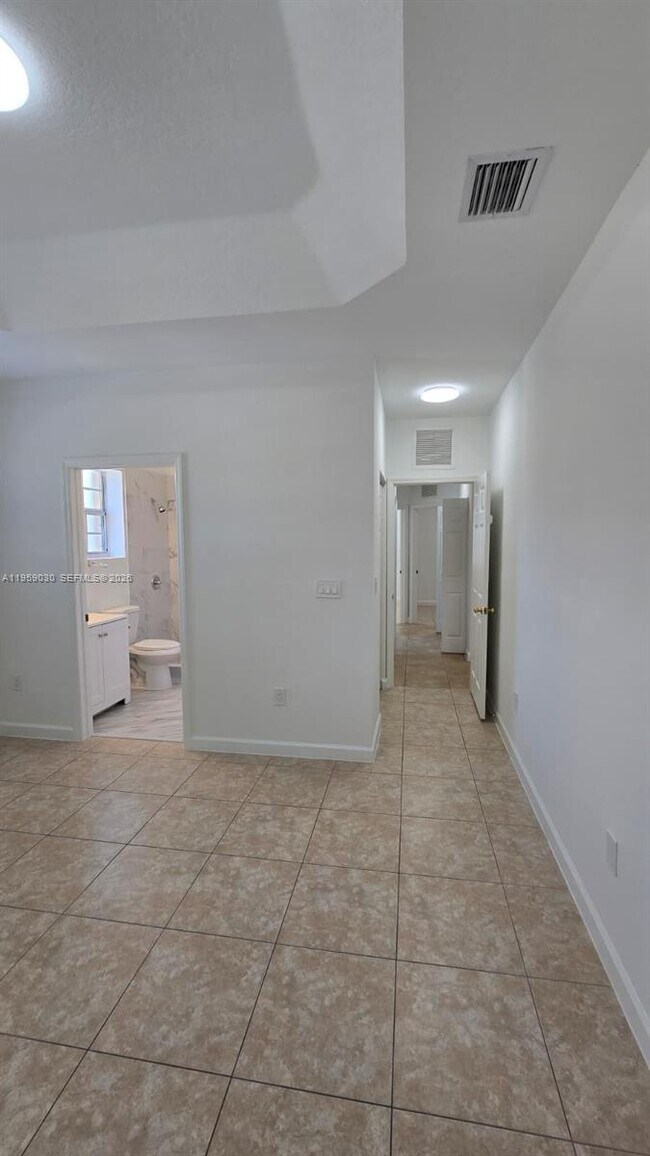Photo - 1480 NE 33rd Ave Unit 210