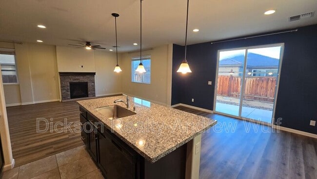 Photo - 7052 Diversey Dr