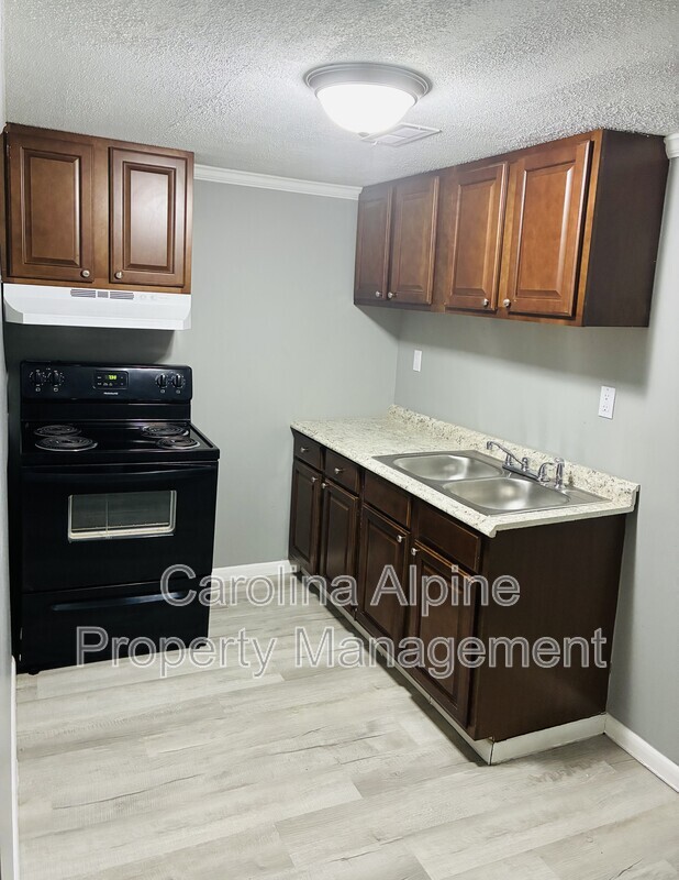 Photo - 1021 Dodd St