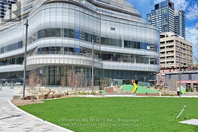 Photo - 11 Wellesley St W Unité 2102