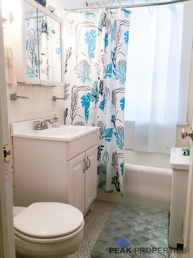 Photo - 2228-38 Sherman Ave. / 803-809 Noyes St.