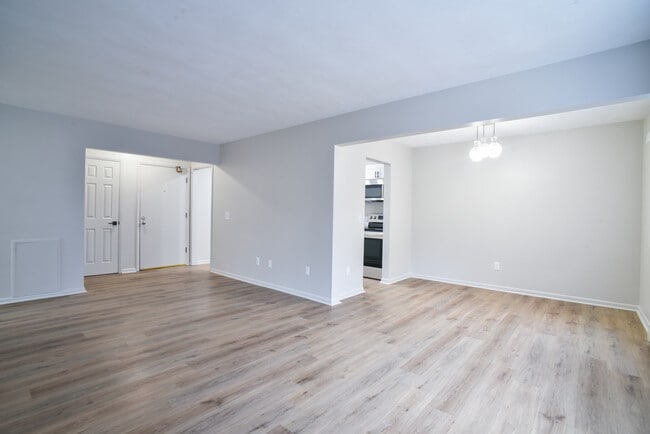 Elmwood Court