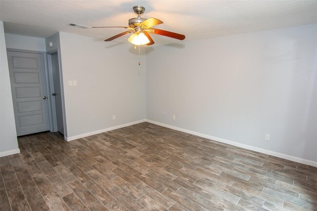 Photo - 2302 Cades Cove Dr